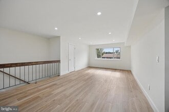 510 Bradley Ct in Princeton, NJ - Building Photo - Building Photo