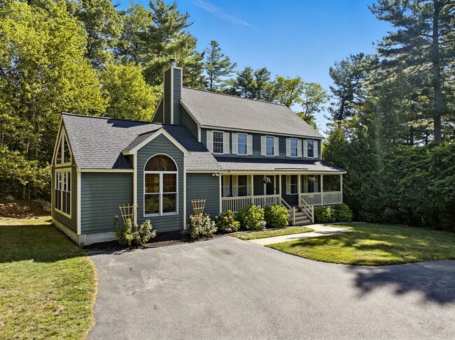 property at 15 Calvin St