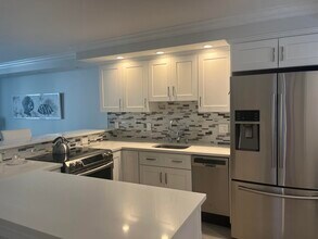2929 S Ocean Blvd in Boca Raton, FL - Building Photo - Building Photo