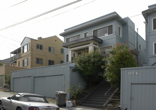 982 Bayview Ave in Oakland, CA - Building Photo - Building Photo