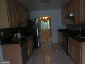 8219 Tuckerman Ln in Potomac, MD - Building Photo - Building Photo
