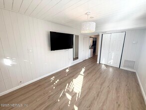 811 2nd St S in Jacksonville Beach, FL - Building Photo - Building Photo