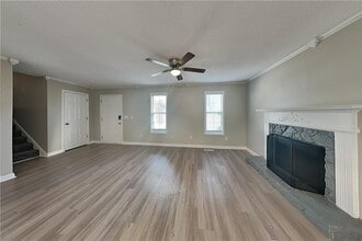 102 Ashford Dr in Dallas, GA - Building Photo - Building Photo