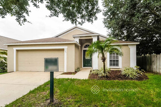 7607 Bristol Park Dr in Apollo Beach, FL - Building Photo - Building Photo