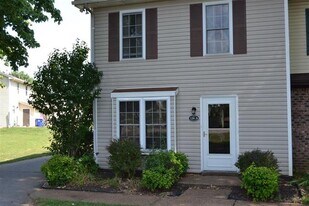 126 Westwood Cir, Unit A