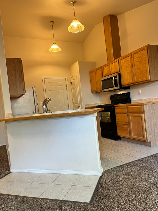 312 G St SW, Unit A in Tumwater, WA - Building Photo - Building Photo