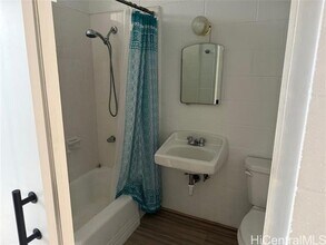 1122 Wilder Ave in Honolulu, HI - Building Photo - Building Photo