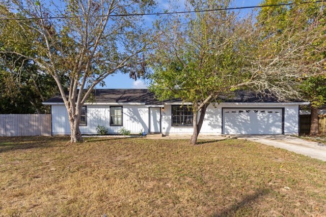 241 Terrance Ln in Mary Esther, FL - Building Photo