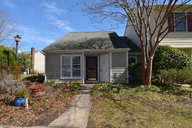 property at 220 St Andrews Ln