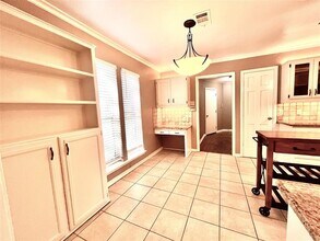 15555 Mosscove Cir in Dallas, TX - Building Photo - Building Photo