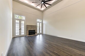 2103 Shadybriar Dr in Houston, TX - Building Photo - Building Photo