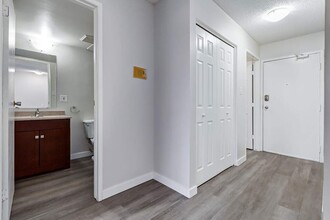 Angela Dawn Apartments in Saskatoon, SK - Building Photo - Building Photo