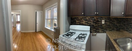4265 W Addison St, Unit 1 in Chicago, IL - Building Photo - Building Photo