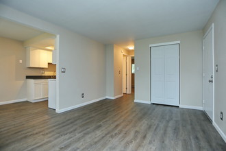 Hidden Firs Apartments in Bremerton, WA - Building Photo - Interior Photo