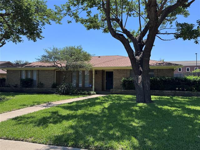 property at 1800 Westlake Dr