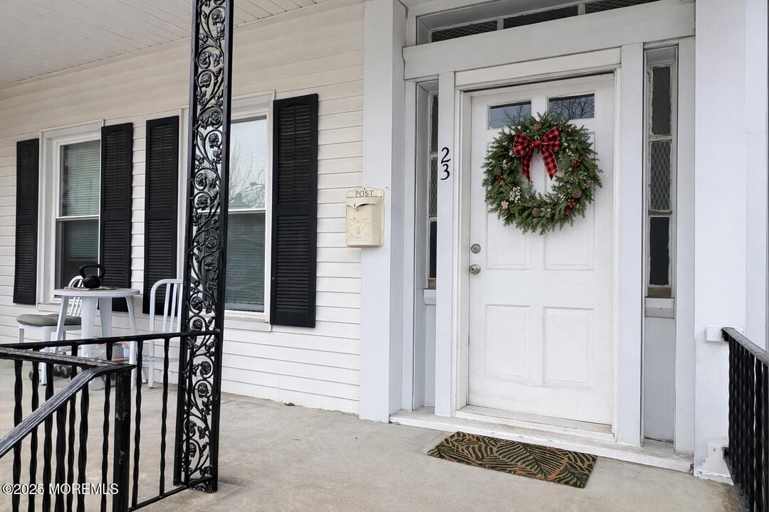 23 Rector Pl in Red Bank, NJ - Building Photo