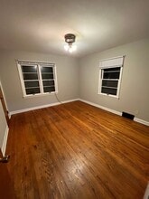 1504 W Gate Pkwy in Rockford, IL - Building Photo - Building Photo