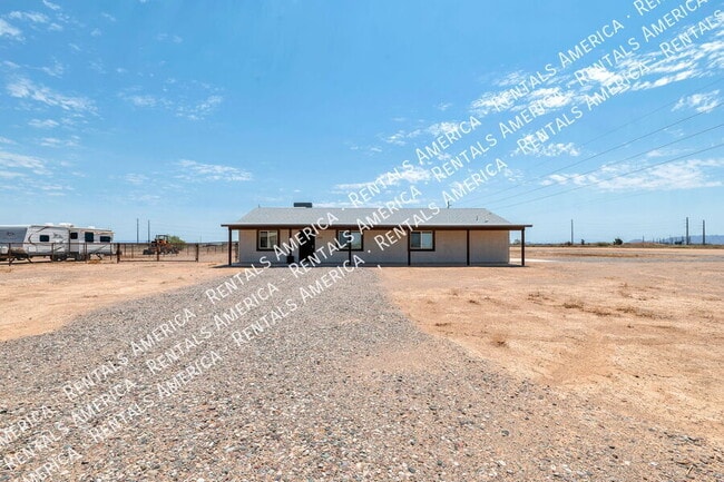 2949 W Derby St in Casa Grande, AZ - Building Photo - Building Photo