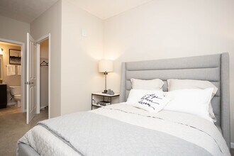 Woodfield Park in Columbus, OH - Building Photo - Interior Photo