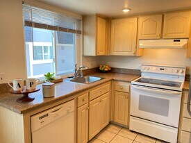 14014 Reed Ave in San Leandro, CA - Building Photo