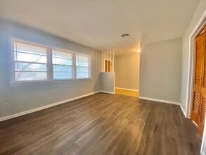 4407 27th St in Lubbock, TX - Building Photo - Building Photo