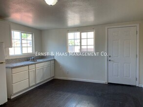 2360 Golden Ave in Long Beach, CA - Building Photo - Building Photo