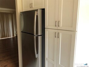 32 Bouton St E in Stamford, CT - Building Photo - Building Photo