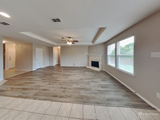 1704 Abby Creek Dr in Little Elm, TX - Building Photo - Building Photo