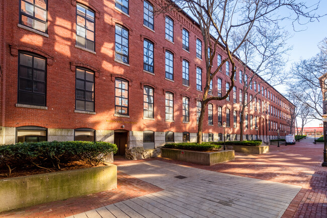 Market Mill in Lowell, MA - Foto de edificio - Building Photo