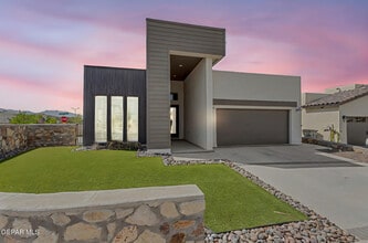 7500 Porterhouse Ct in El Paso, TX - Building Photo - Building Photo