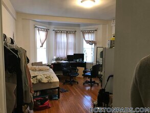 270 Huntington Ave, Unit 204 in Boston, MA - Foto de edificio - Building Photo