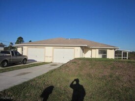 2428 Paul Ave S in Lehigh Acres, FL - Building Photo