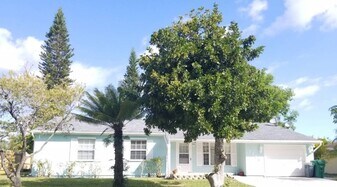 1320 SE Buckingham Terrace in Port St. Lucie, FL - Building Photo