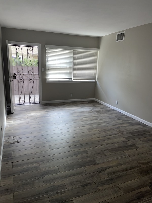 property at 721 S Grevillea Ave
