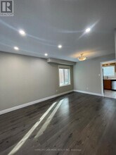 618 Fothergill Blvd in Burlington, ON - Building Photo - Building Photo
