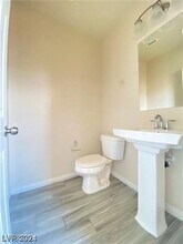 6402 Dollis Hill St in Las Vegas, NV - Building Photo - Building Photo