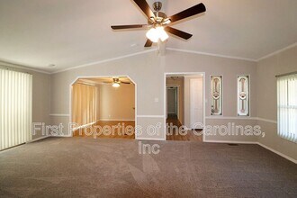 1148 Southwood Dr in Clover, SC - Building Photo - Building Photo