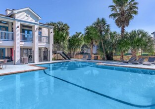 7400 Jones Dr-Unit -1221 in Galveston, TX - Building Photo - Building Photo