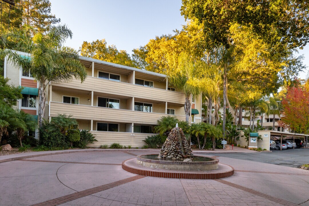 Maison Massol Apartments in Los Gatos, CA - Foto de edificio
