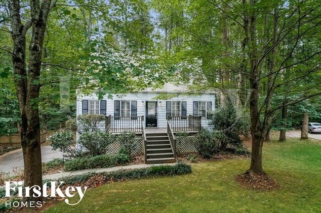 property at 4042 Hampton Ct