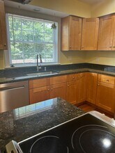 27 Gravenhurst Ct in North Potomac, MD - Building Photo - Building Photo