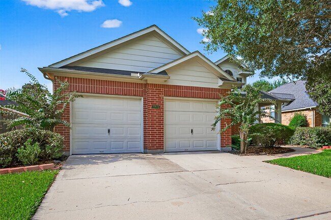 2815 Sage Creek Ct in Richmond, TX - Building Photo - Building Photo