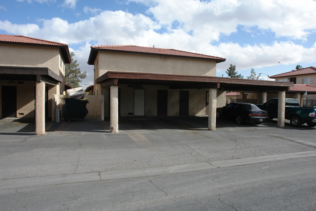 3145 Walnut Rd in Las Vegas, NV - Building Photo