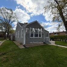 3270 S 24th St in Milwaukee, WI - Building Photo - Building Photo