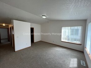 1135-1139 W Sumac Ave in Coeur d'Alene, ID - Building Photo - Building Photo