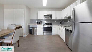 5145 Rawhide St in Las Vegas, NV - Foto de edificio - Building Photo