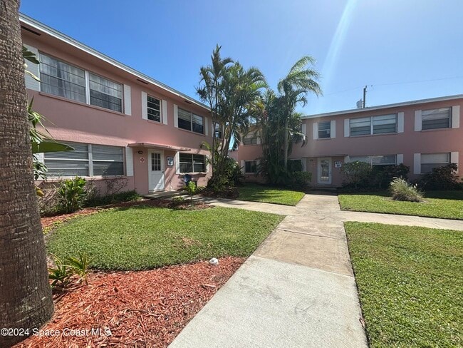 419 Madison Ave in Cape Canaveral, FL - Building Photo - Building Photo