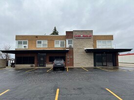 1000 S Milwaukee Ave in Wheeling, IL - Building Photo