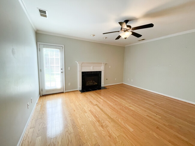 property at 12 Magnolia Glen Ln