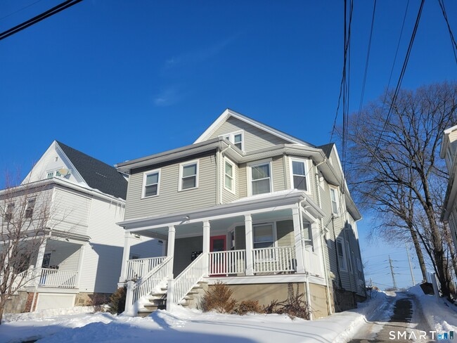 property at 21 Quintard Terrace